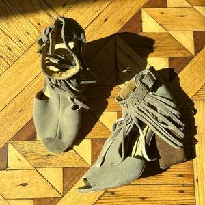 Chinese Laundry Boho Sandal with suede fringe